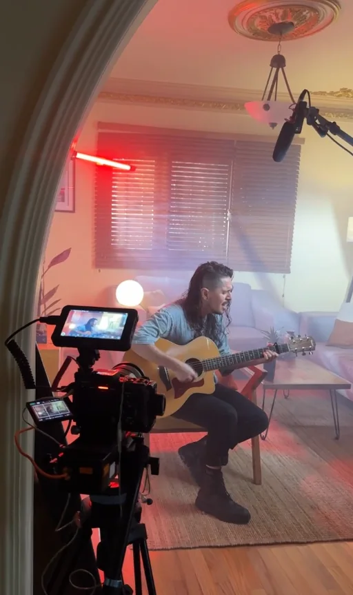 Detrás de cámaras de una interpretación musical acústica