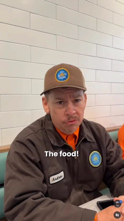 Customer Andrew talking about the food at Casa Garcia